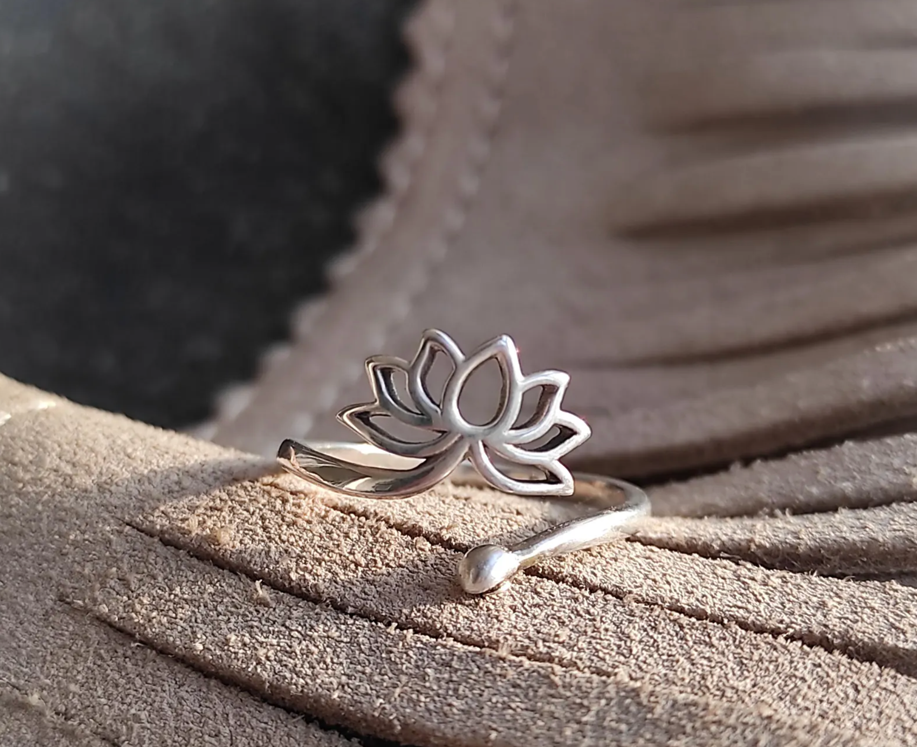 Lotus Ring